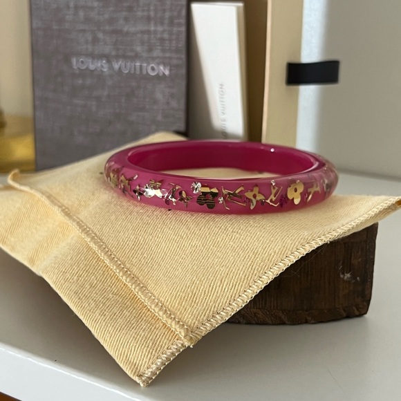 ๐ฅ๐ฅ Louis Vuitton resin and crystal bangle bracelet - Picture 3 of 4